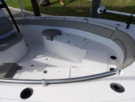 Sportsman Open 282 Center Console image