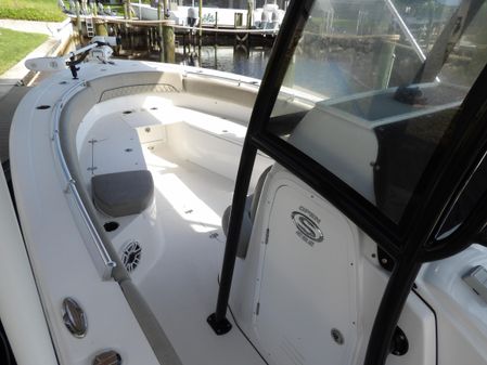 Sportsman Open 282 Center Console image