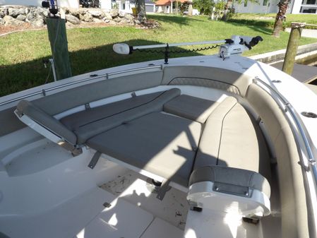 Sportsman Open 282 Center Console image