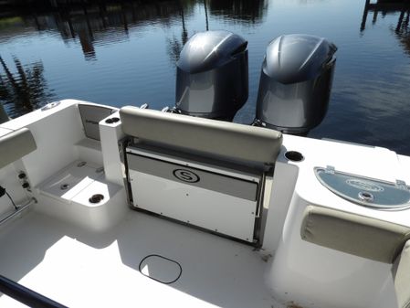 Sportsman Open 282 Center Console image