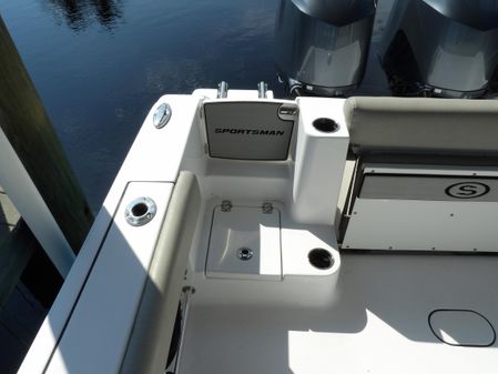 Sportsman Open 282 Center Console image