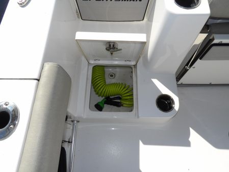 Sportsman Open 282 Center Console image