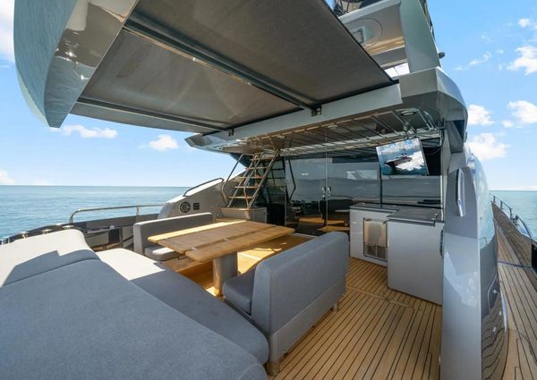 Sunseeker Predator 84 image