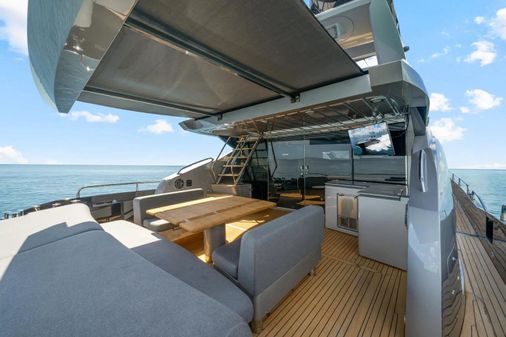 Sunseeker Predator 84 image