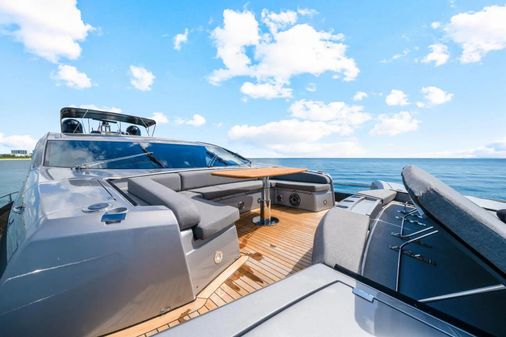 Sunseeker Predator 84 image