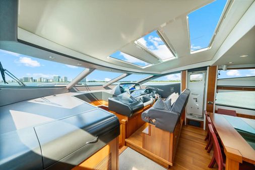 Sunseeker Predator 84 image