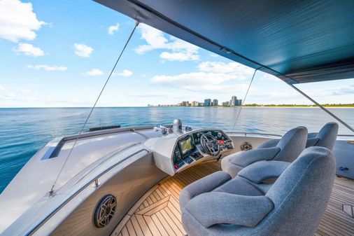 Sunseeker Predator 84 image