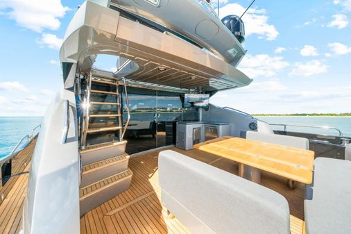 Sunseeker Predator 84 image