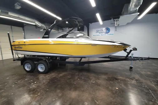 Malibu Wakesetter 23 LSV image