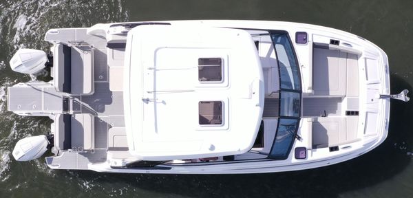 Aquila 32 Sport image