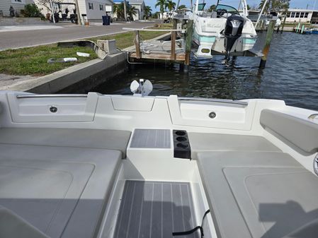 Aquila 32 Sport image