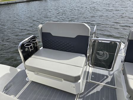 Aquila 32 Sport image