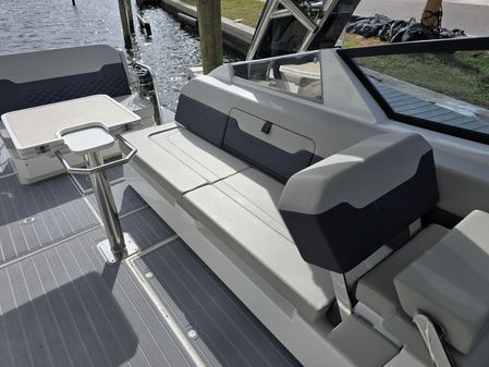 Aquila 32 Sport image