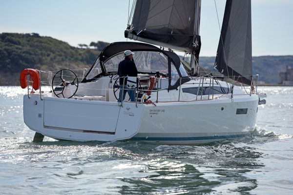 Jeanneau Sun Odyssey 380 - main image