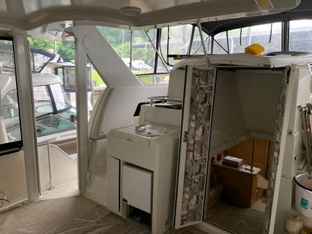 Carver 405 Motor Yacht image