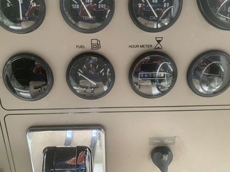 Carver 405 Motor Yacht image