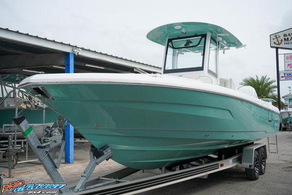 Sea Hunt Escape 28 - main image