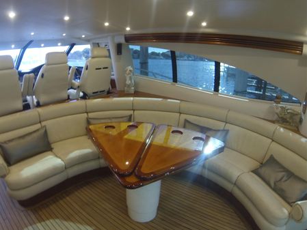 Sunseeker Predator 85 image