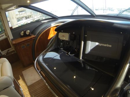 Sunseeker Predator 85 image