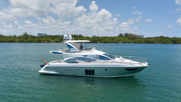 Azimut 54' Flybridge image