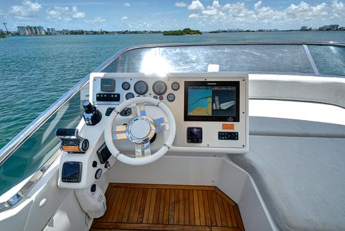 Azimut 54' Flybridge image