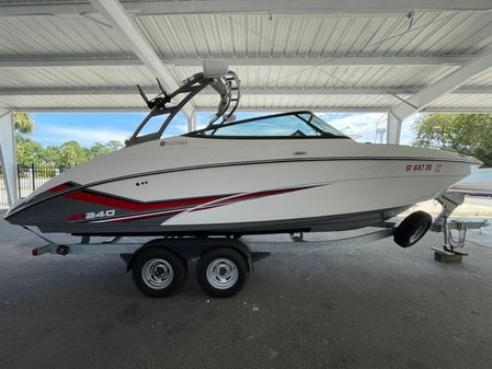 Yamaha-boats AR240 image