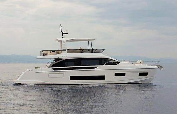 2025 Azimut Fly 62