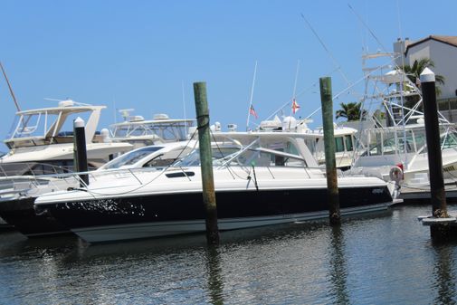 Intrepid 430 Sport Yacht image