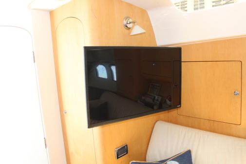 Intrepid 430 Sport Yacht image