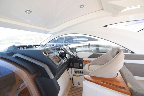 Fairline TARGA-44 image