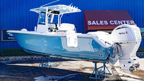 Sea Hunt Ultra 305 SE