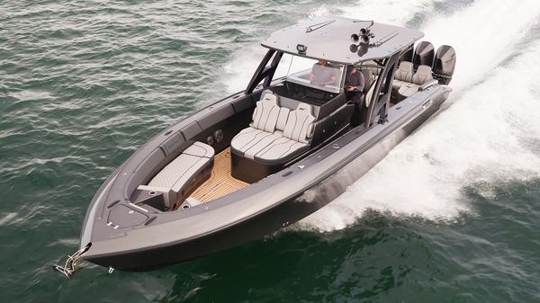 Midnight Express 37' Open