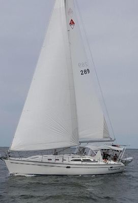 Catalina 400 MkII - main image