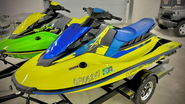 Yamaha WaveRunner EX Deluxe 