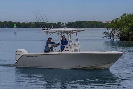 Aquasport 2400-CENTER-CONSOLE image