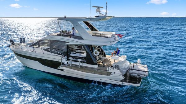 Galeon 500 Fly 