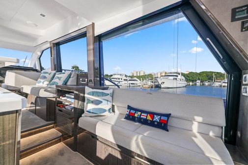 Galeon 500 Fly image