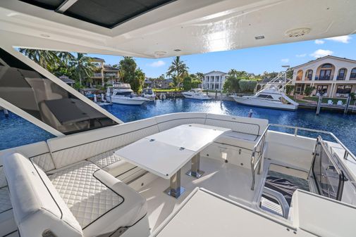 Galeon 500 Fly image