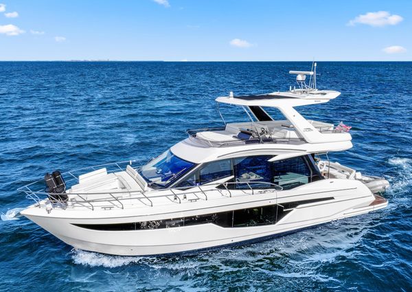 Galeon 500 Fly image