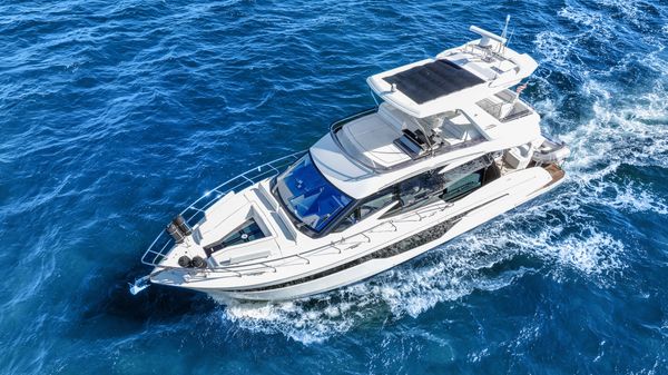 Galeon 500 Fly image