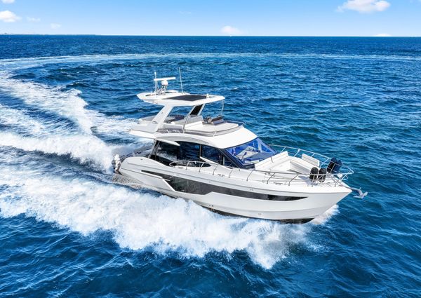 Galeon 500 Fly image