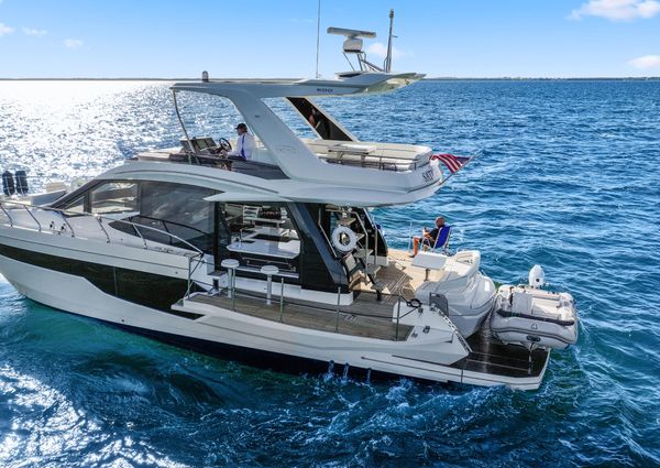 Galeon 500 Fly image