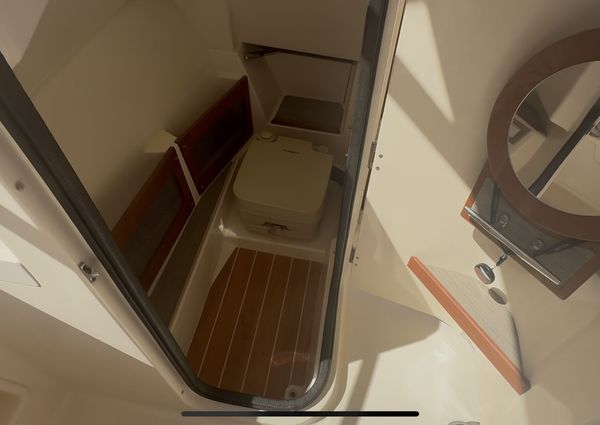 Grady-White Freedom 235 image