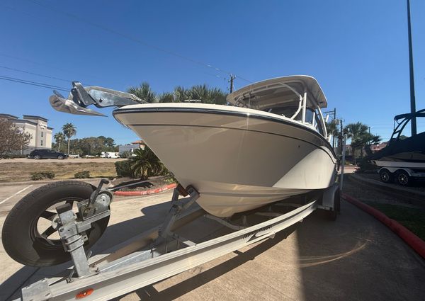 Grady-White Freedom 235 image