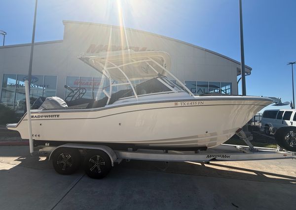 Grady-White Freedom 235 image