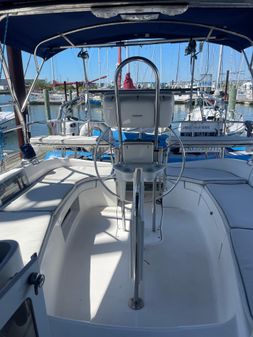 Hunter 44 image