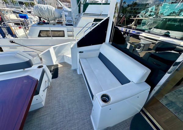 Cruisers Yachts 50 Cantius image