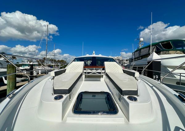 Cruisers Yachts 50 Cantius image