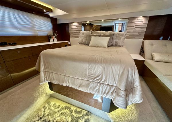 Cruisers Yachts 50 Cantius image