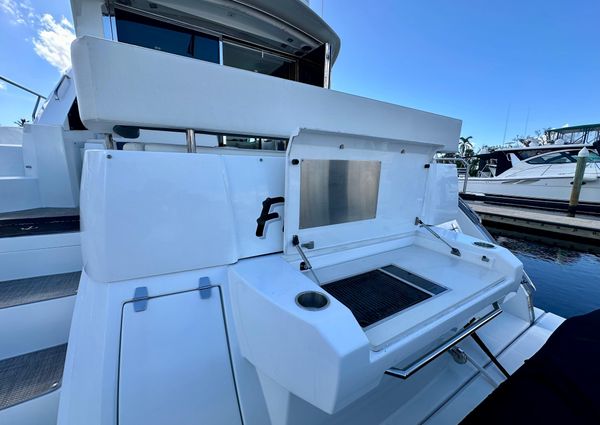 Cruisers Yachts 50 Cantius image